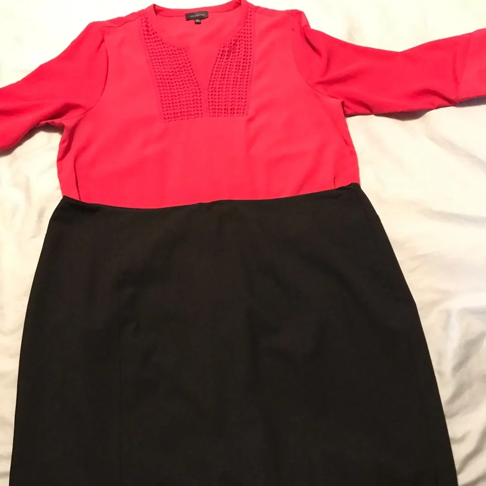 COPY - 20-B). New 🌺 Lovely Blouse (skirt NOT included) - Picture 2 of 6